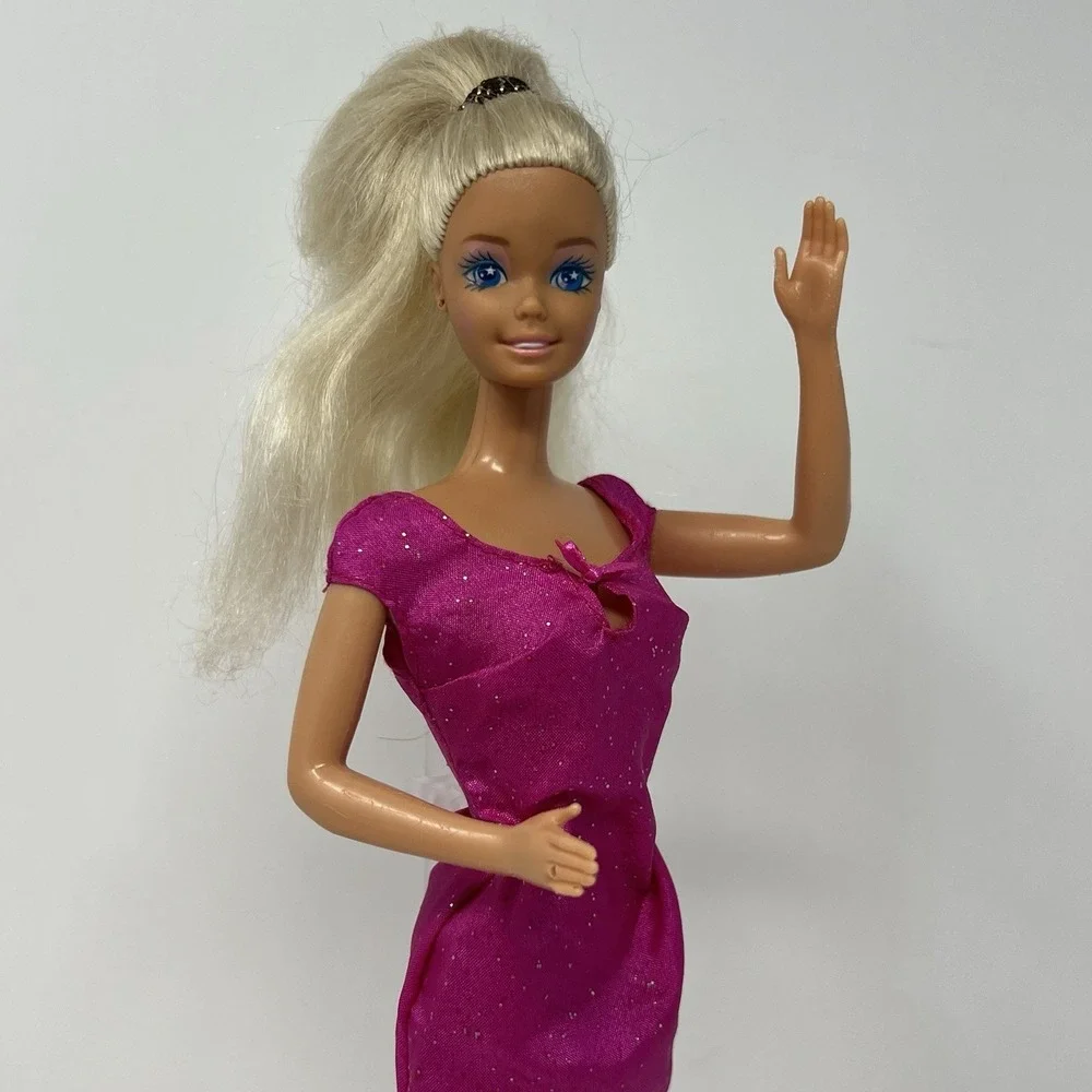 Barbie Fashionista Doll Edition‎ 1966 Blonde Hair Collectible OOAK in pink dress